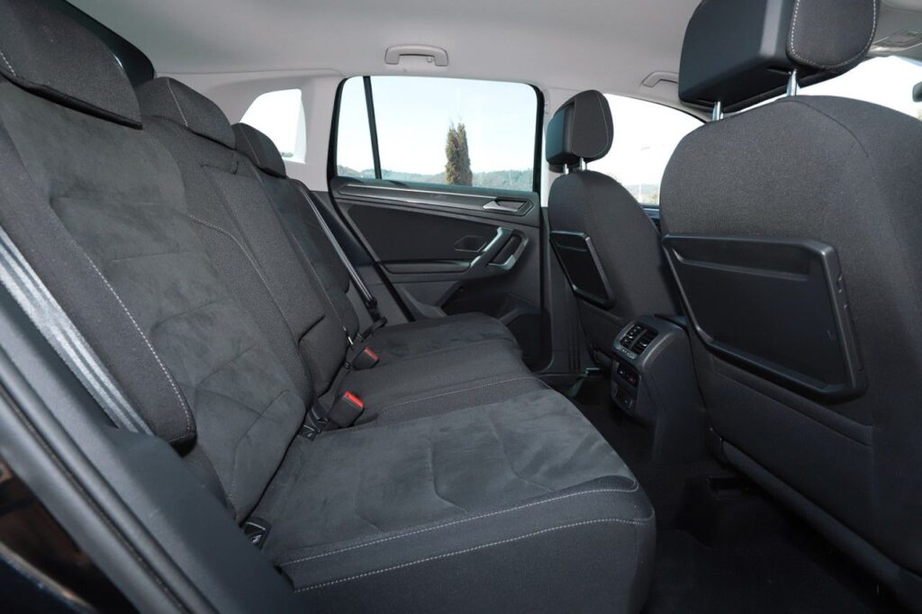 Volkswagen Tiguan Exposé-Bild 9