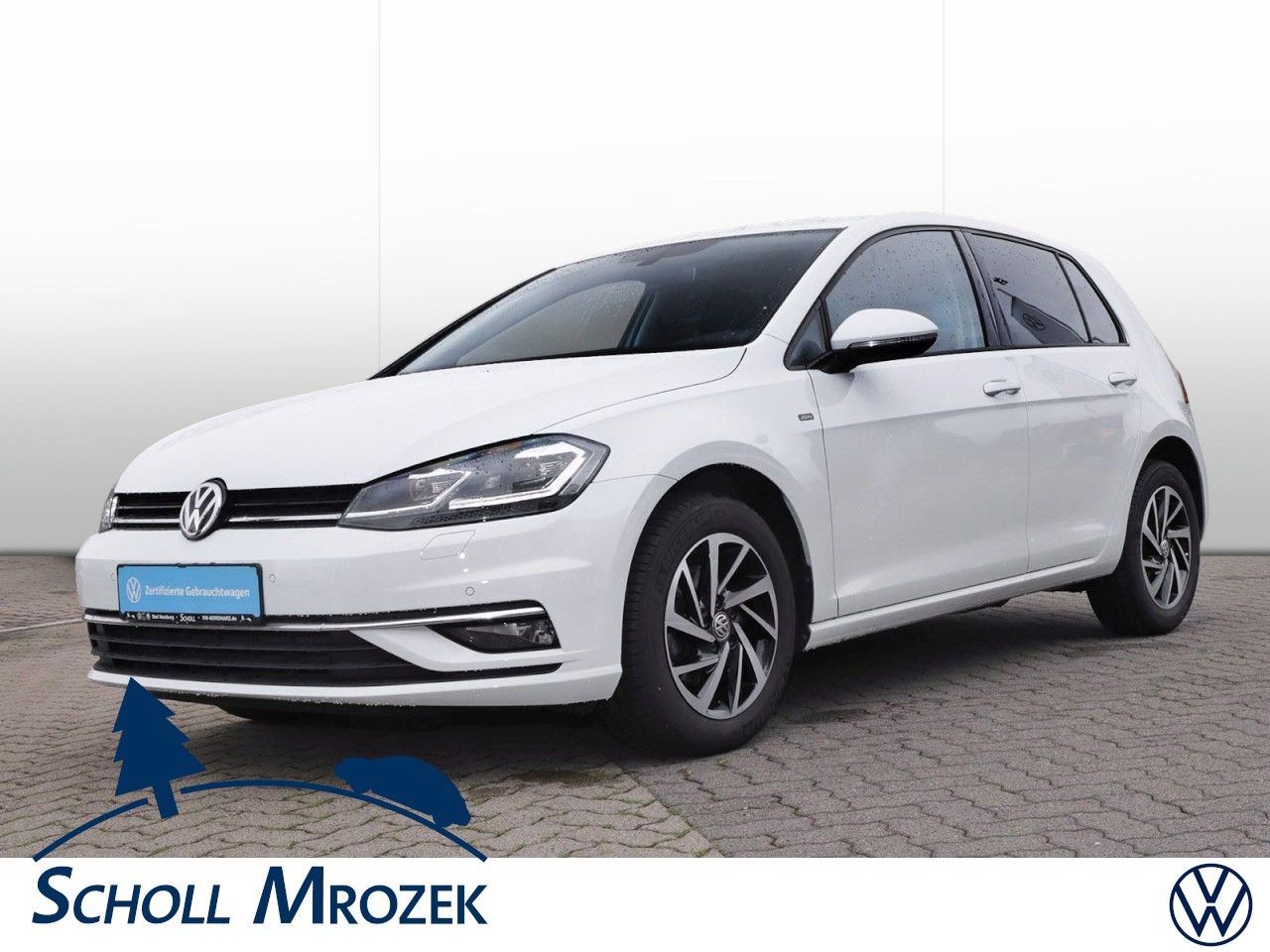 Volkswagen Golf Exposé-Bild 1