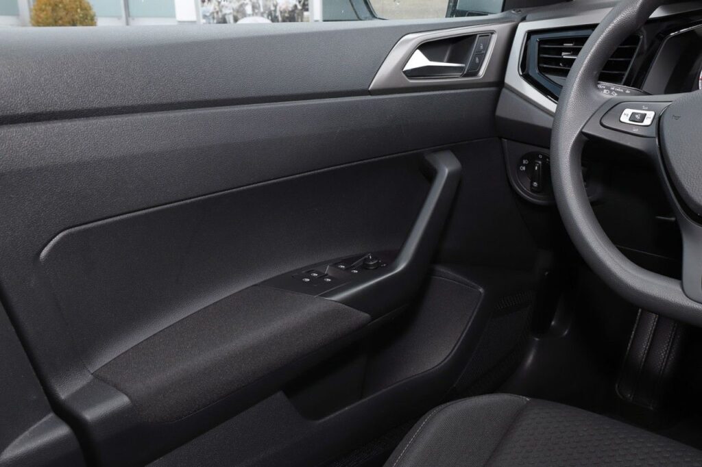 Volkswagen Polo Exposé-Bild 15