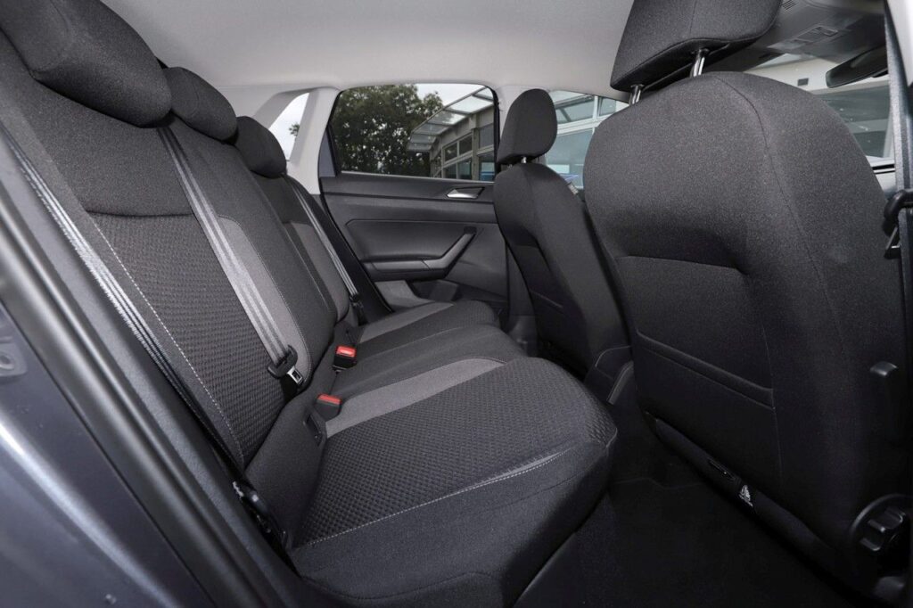 Volkswagen Polo Exposé-Bild 9