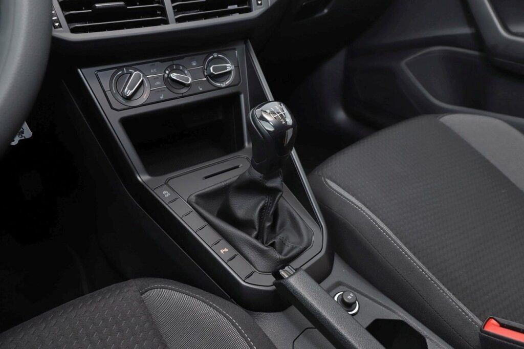 Volkswagen Polo Exposé-Bild 13