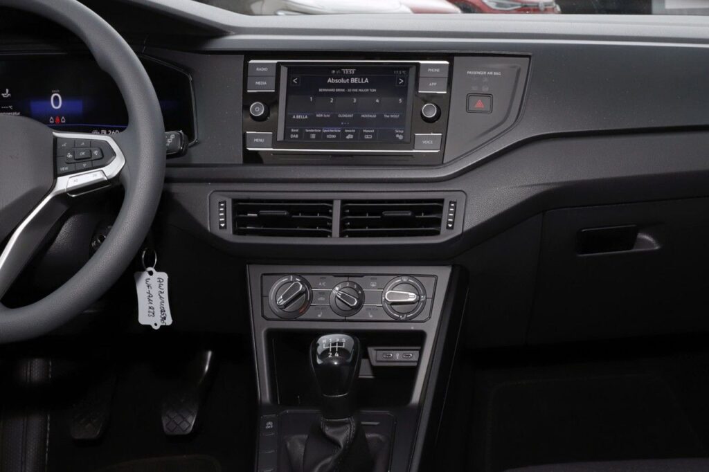 Volkswagen Polo Exposé-Bild 16