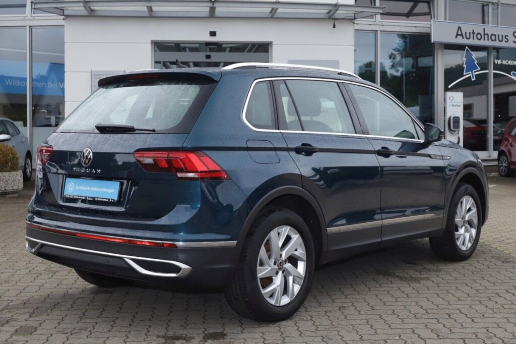 Volkswagen Tiguan Exposé-Bild 3