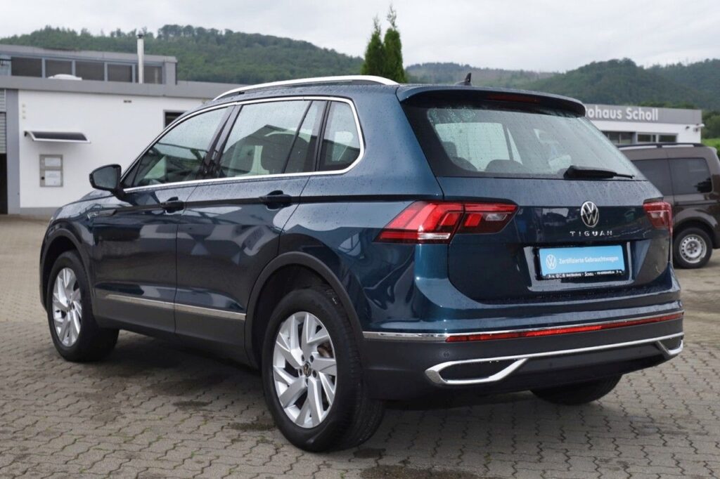 Volkswagen Tiguan Exposé-Bild 4