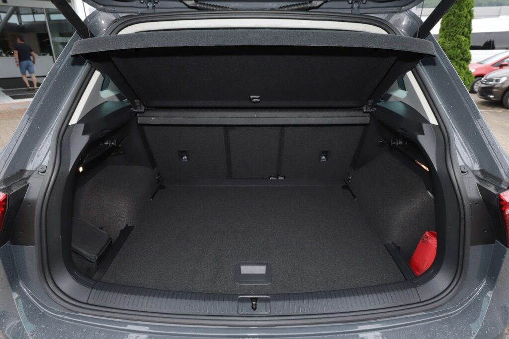 Volkswagen Tiguan Exposé-Bild 6
