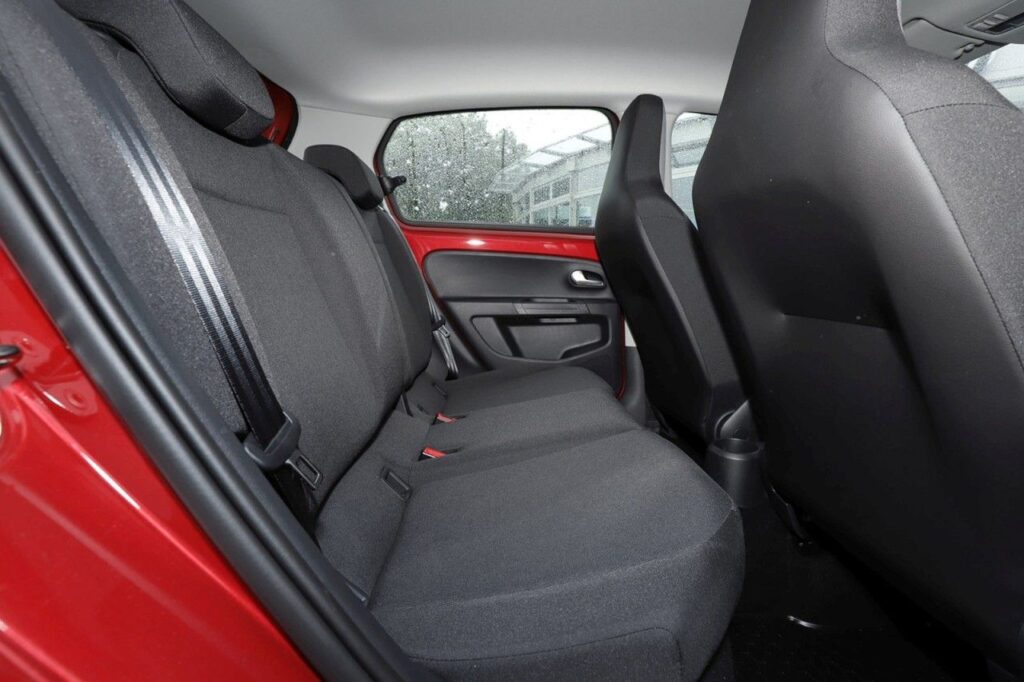 Volkswagen up! Exposé-Bild 9