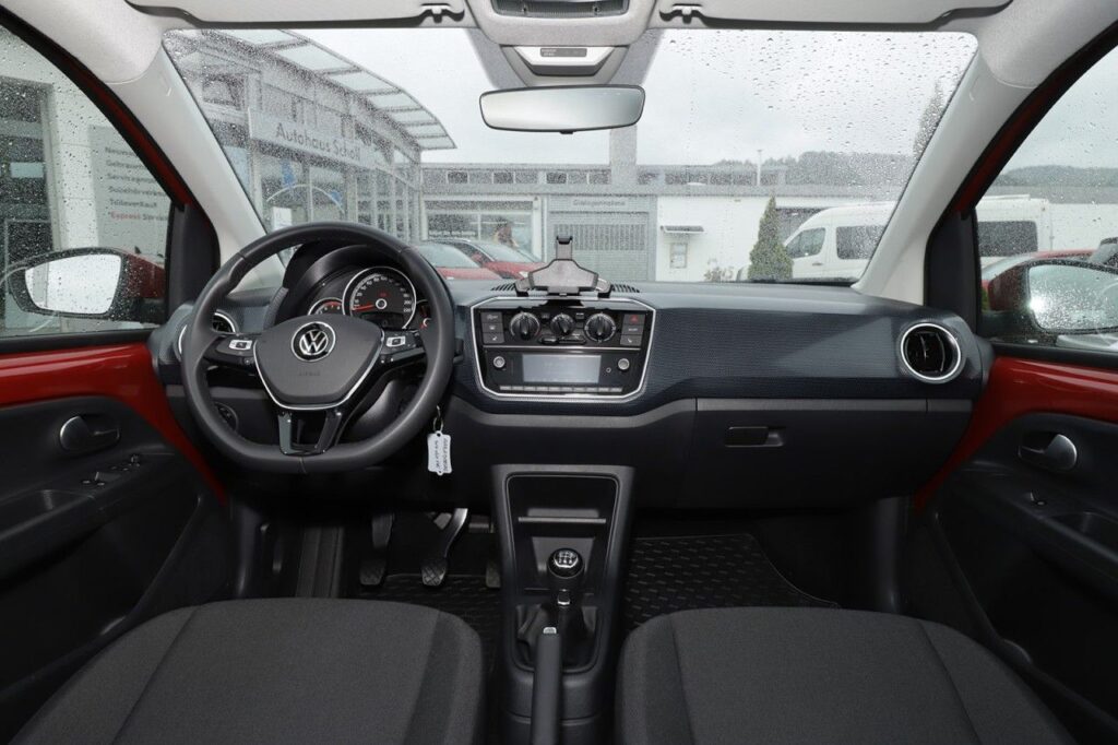 Volkswagen up! Exposé-Bild 10