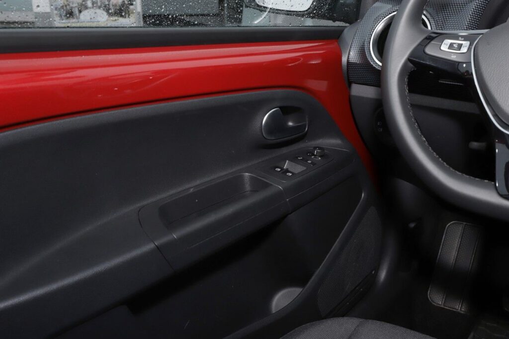 Volkswagen up! Exposé-Bild 15