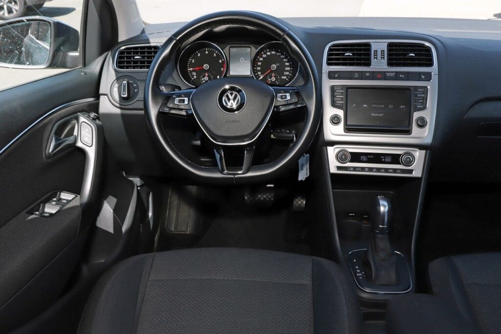 Volkswagen Polo Exposé-Bild 11