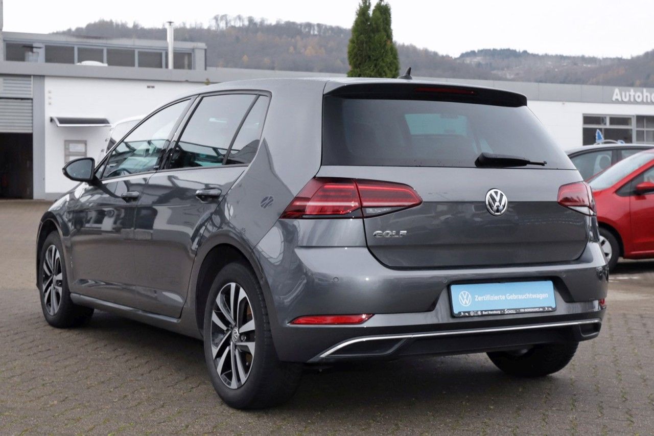 Volkswagen Golf Exposé-Bild 4