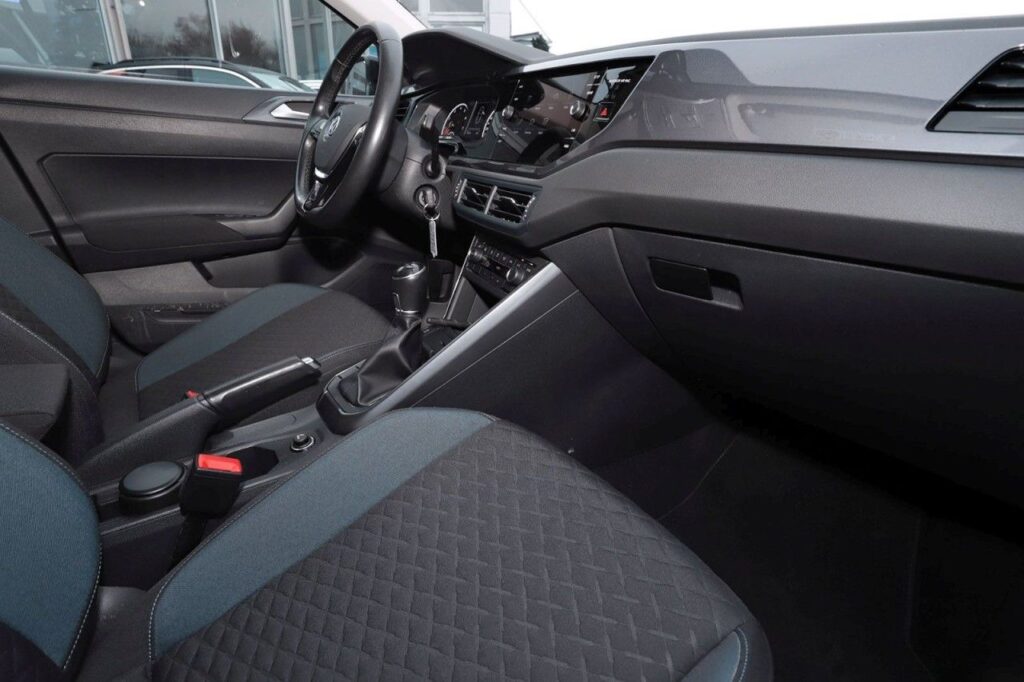 Volkswagen Polo Exposé-Bild 8