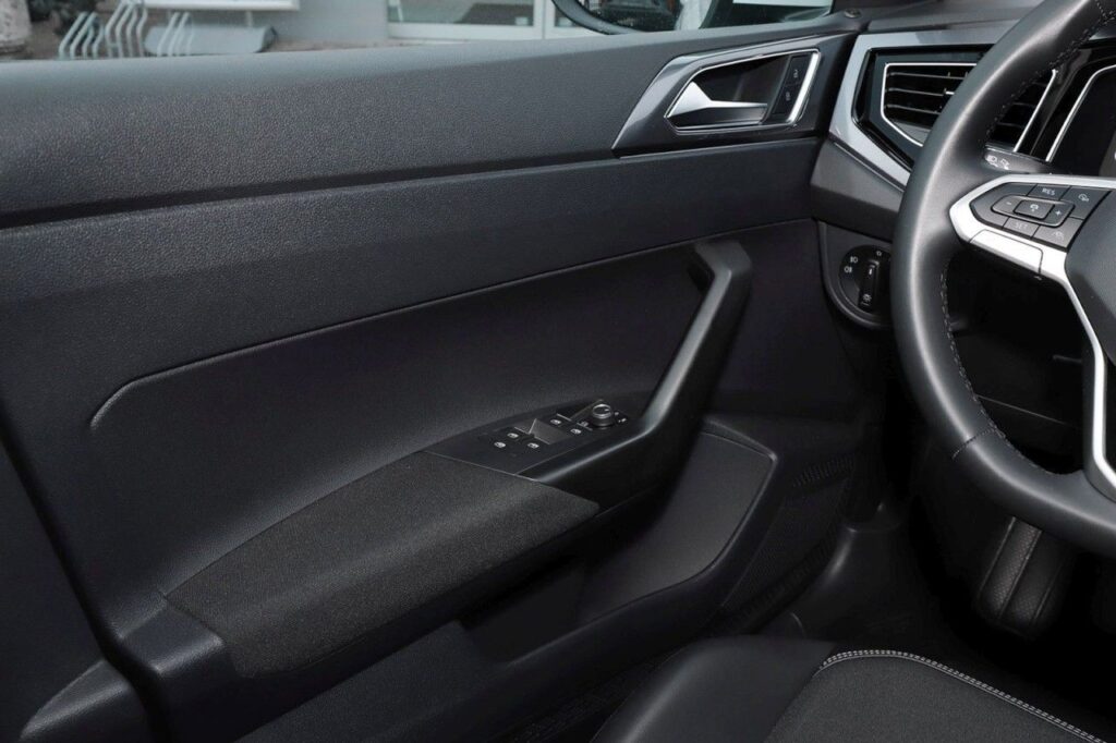 Volkswagen Taigo Exposé-Bild 16