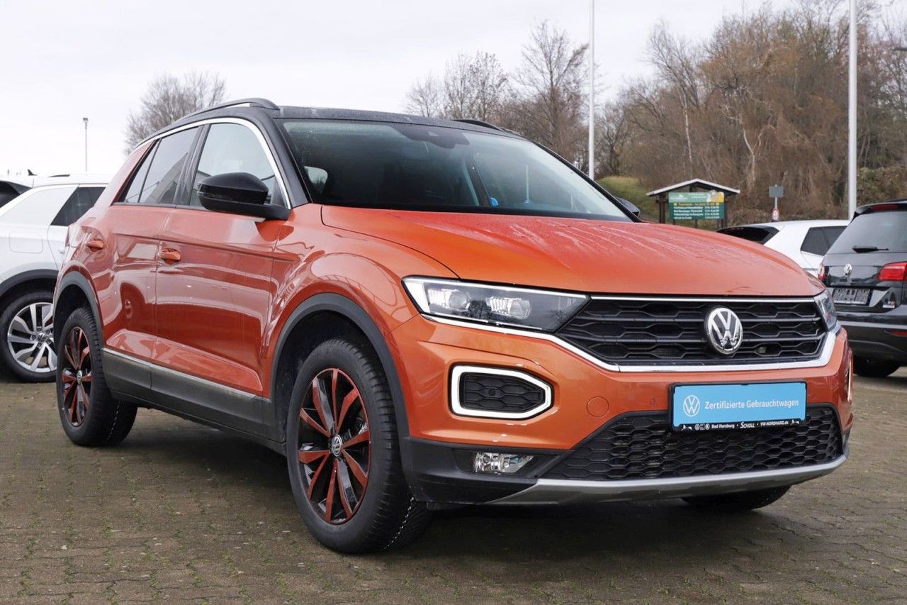 Volkswagen T-Roc Exposé-Bild 2