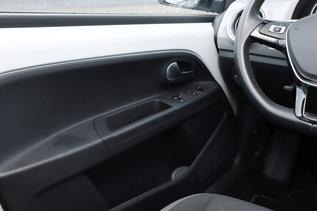 Volkswagen e-up! Exposé-Bild 15