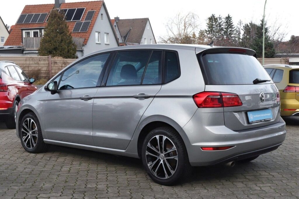 Volkswagen Golf Sportsvan Exposé-Bild 4