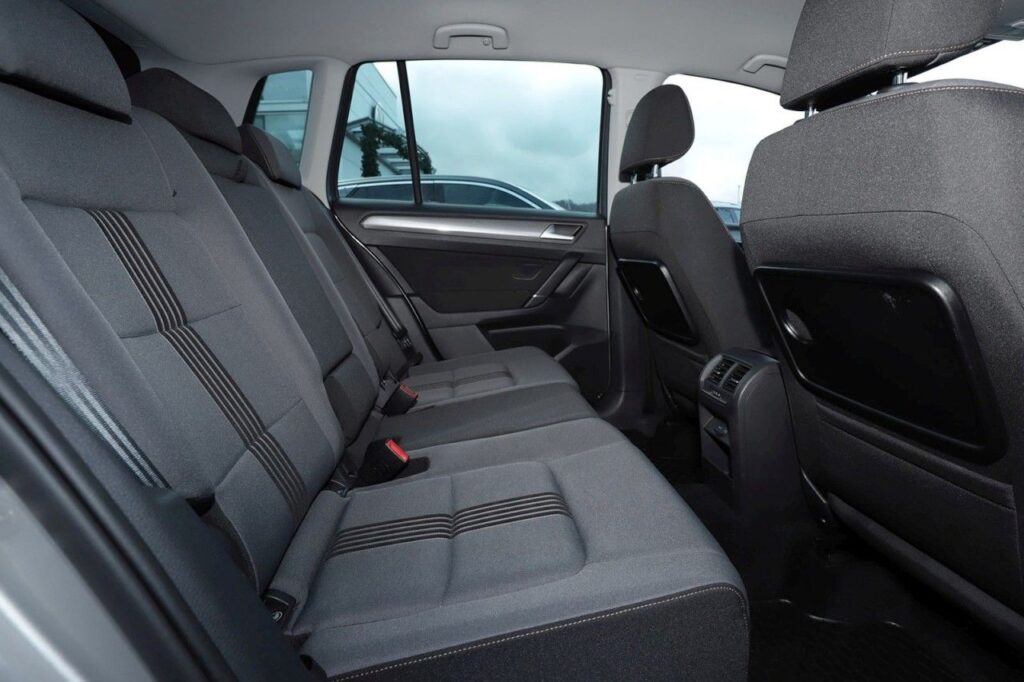 Volkswagen Golf Sportsvan Exposé-Bild 9