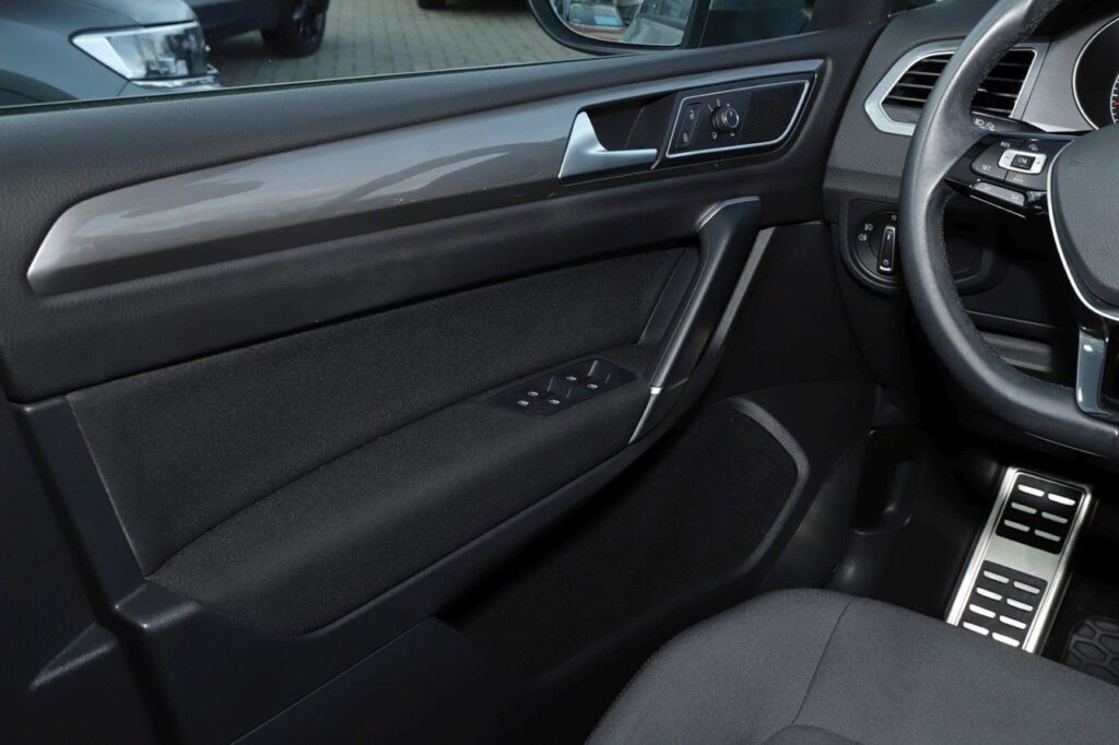 Volkswagen Golf Sportsvan Exposé-Bild 12