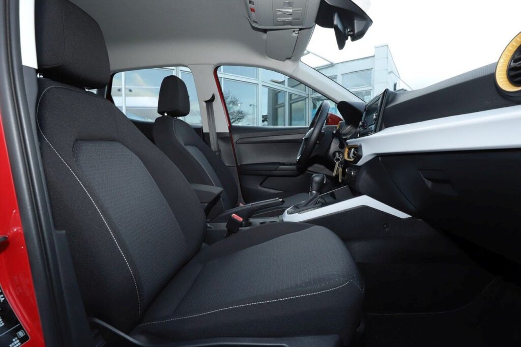 Seat Arona Exposé-Bild 7