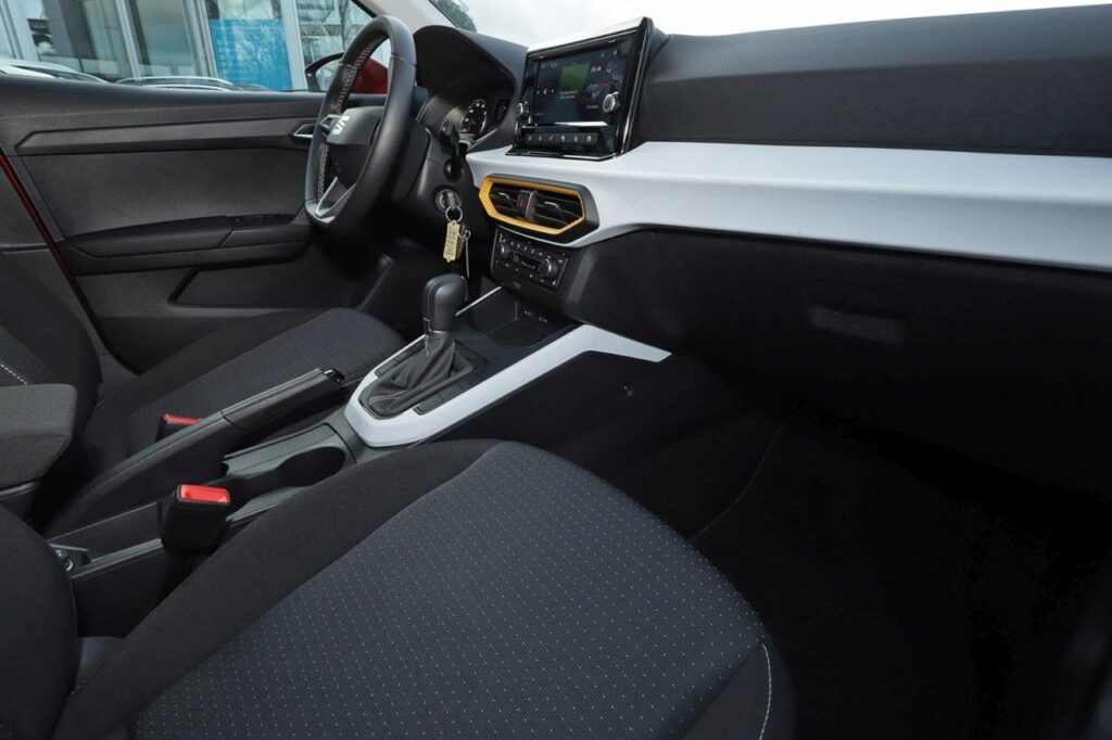 Seat Arona Exposé-Bild 8