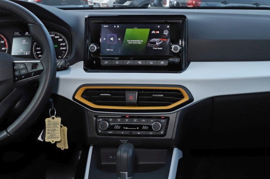 Seat Arona Exposé-Bild 13