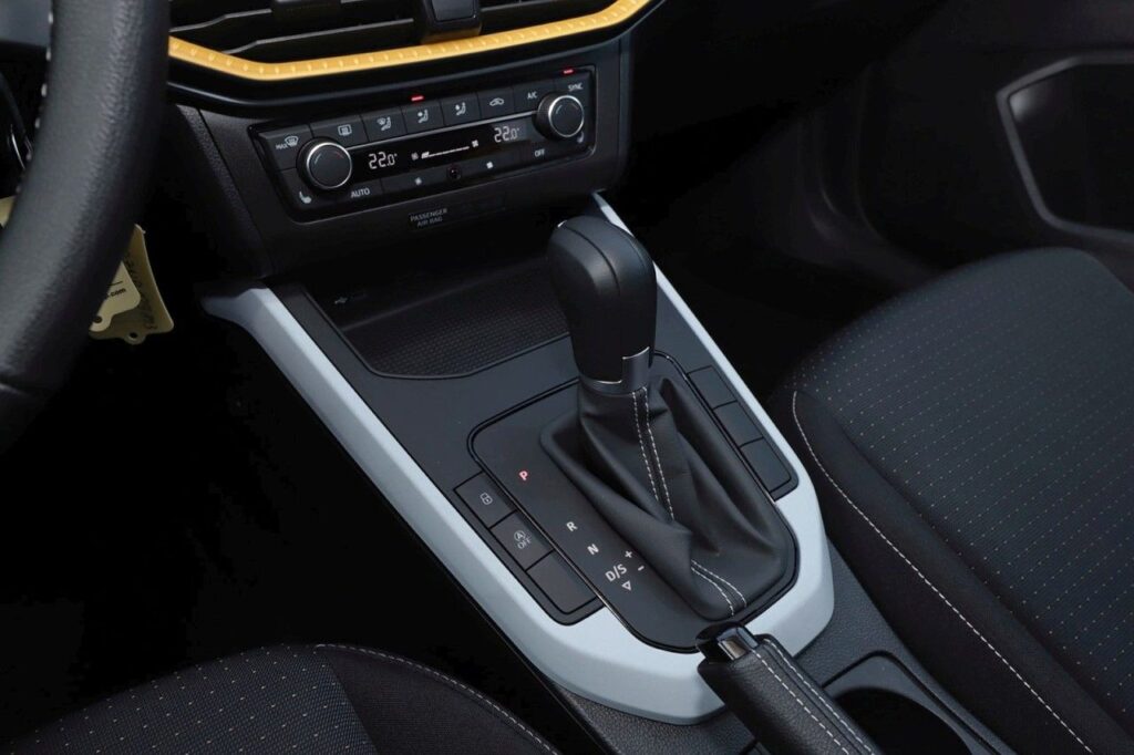 Seat Arona Exposé-Bild 14