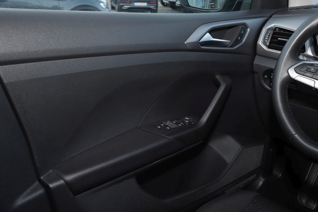 Volkswagen T-Cross Exposé-Bild 12