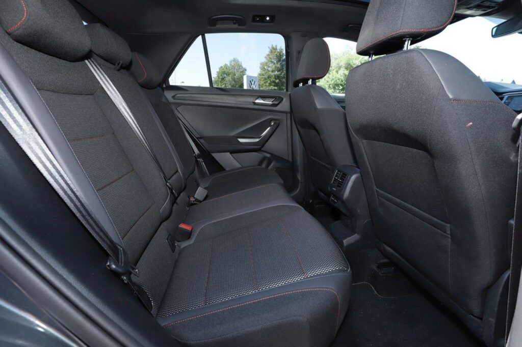 Volkswagen T-Roc Exposé-Bild 9