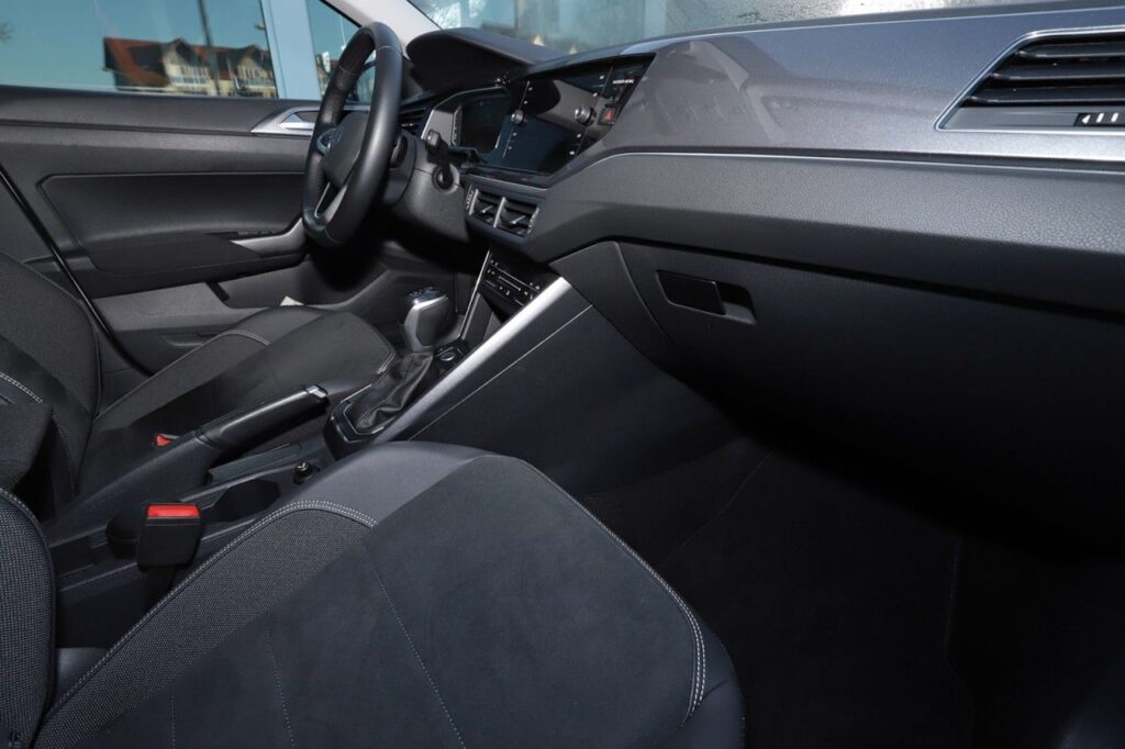 Volkswagen Polo Exposé-Bild 8