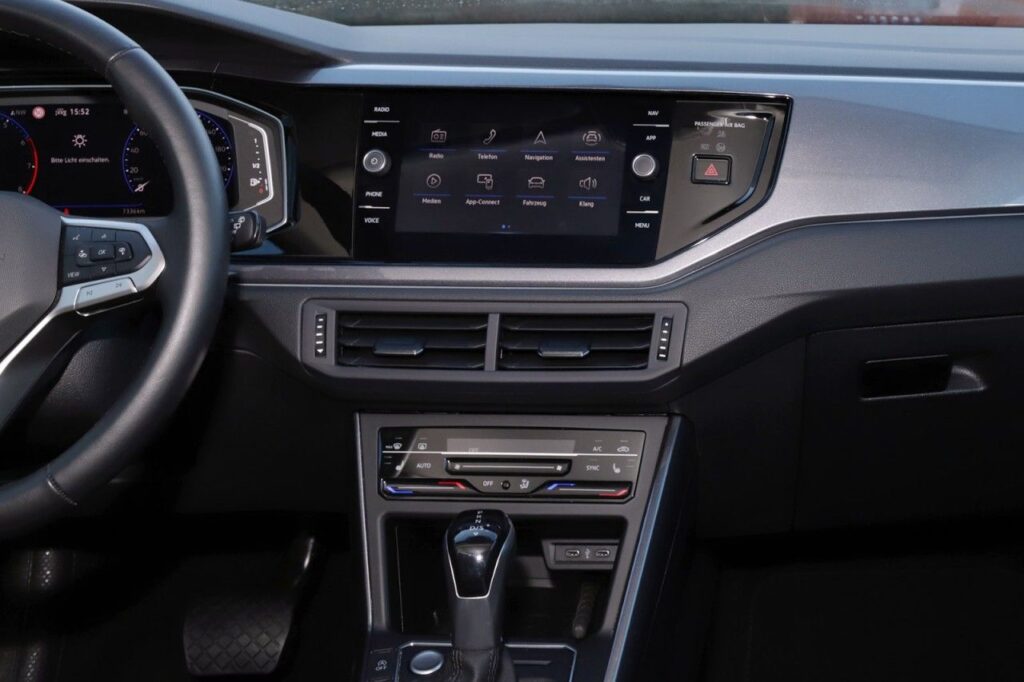 Volkswagen Polo Exposé-Bild 12