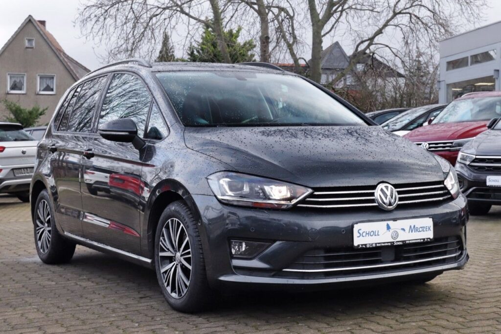Volkswagen Golf Sportsvan Exposé-Bild 2