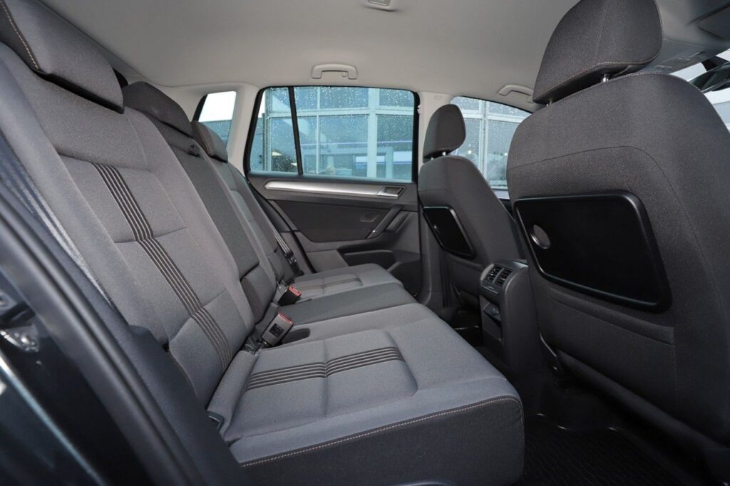 Volkswagen Golf Sportsvan Exposé-Bild 9