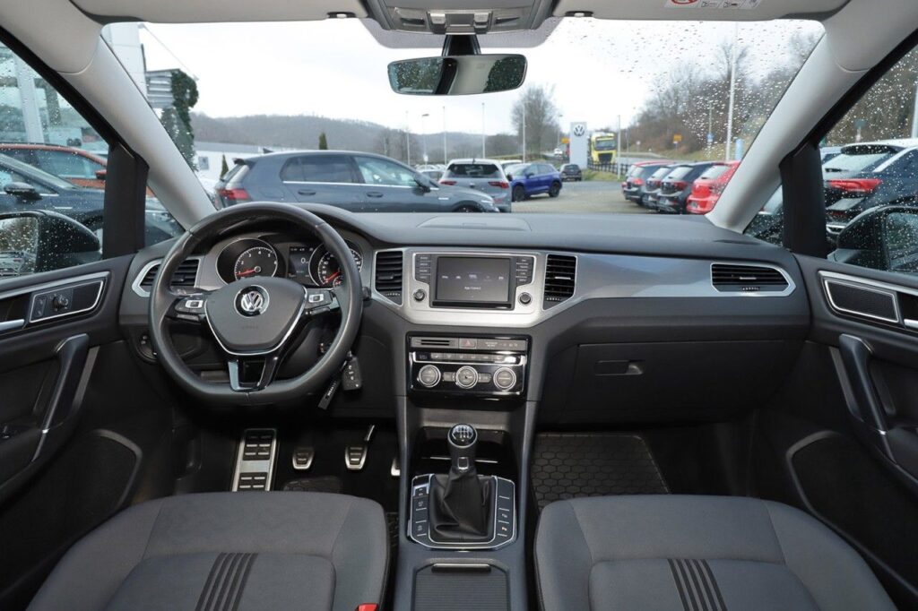 Volkswagen Golf Sportsvan Exposé-Bild 10