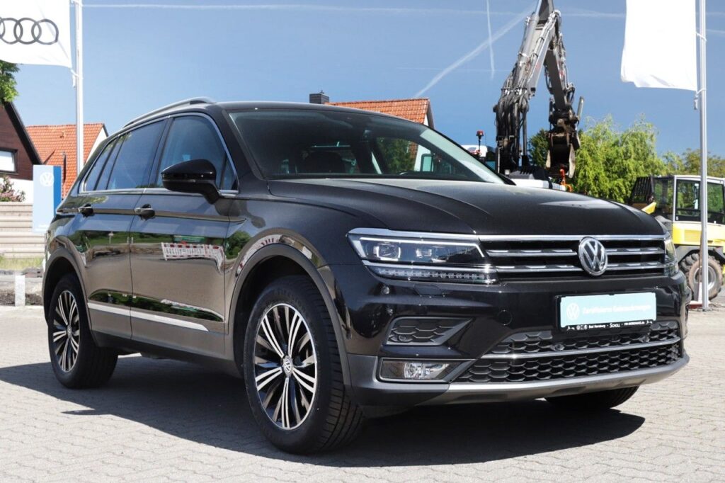 Volkswagen Tiguan Exposé-Bild 2