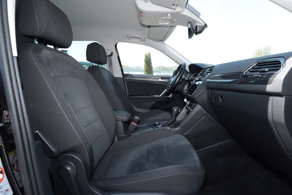 Volkswagen Tiguan Exposé-Bild 7