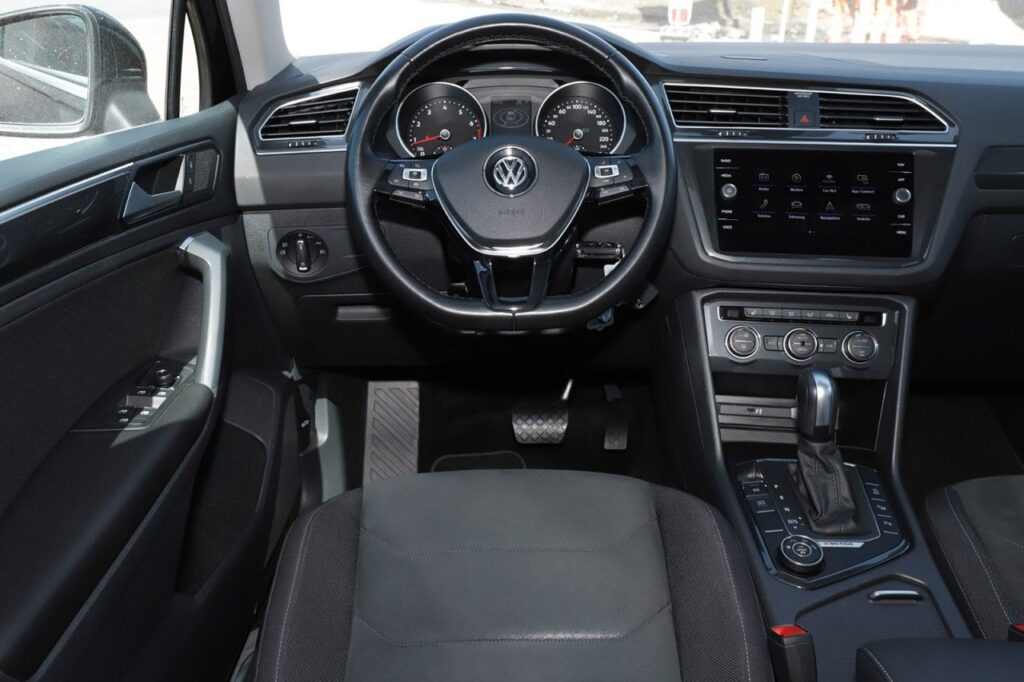 Volkswagen Tiguan Exposé-Bild 11