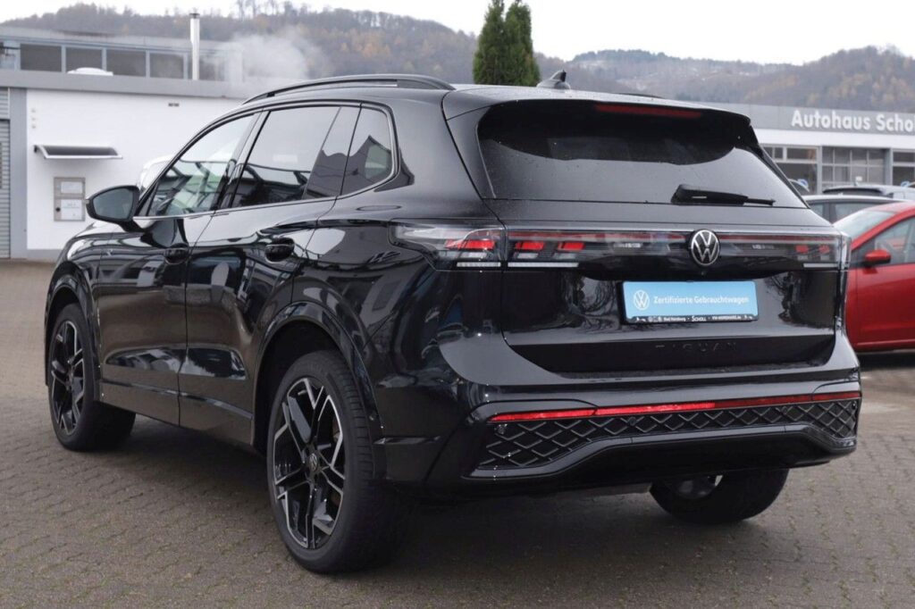 Volkswagen Tiguan Exposé-Bild 4