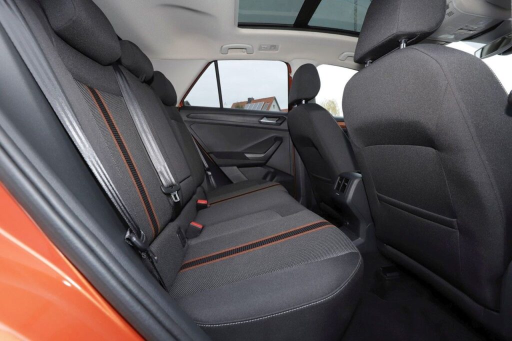 Volkswagen T-Roc Exposé-Bild 9