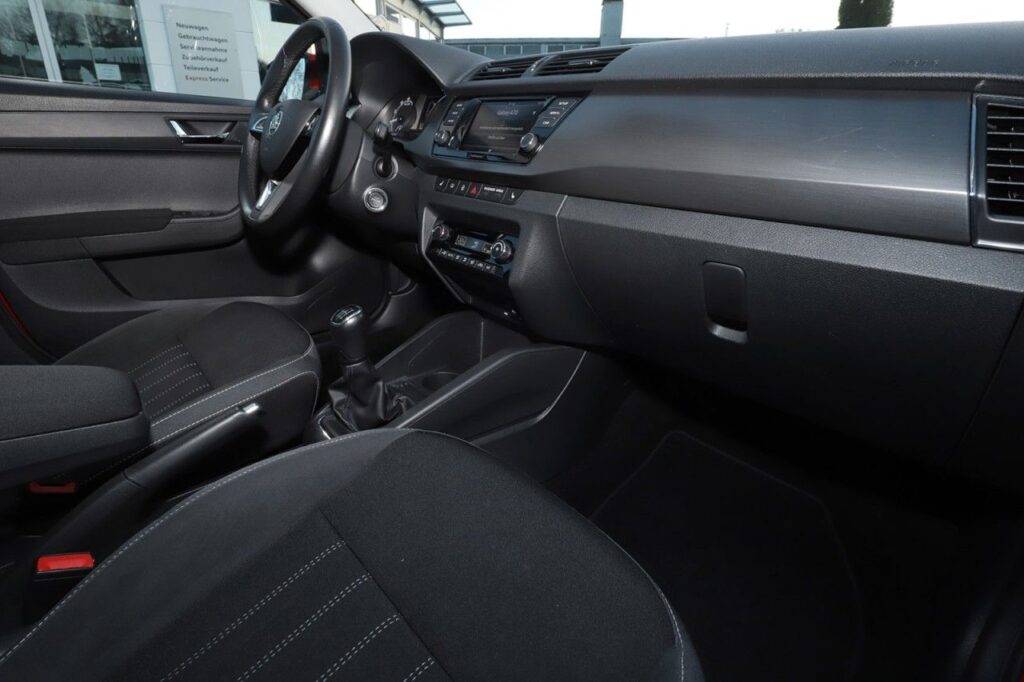 Skoda Fabia Exposé-Bild 8