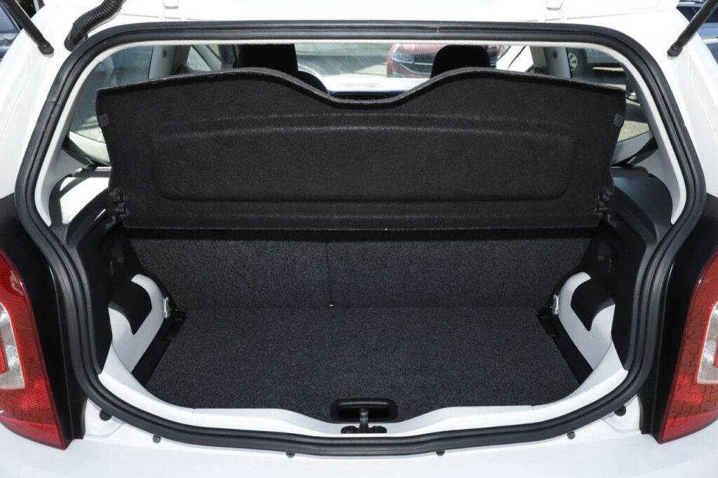 Volkswagen up! Exposé-Bild 6