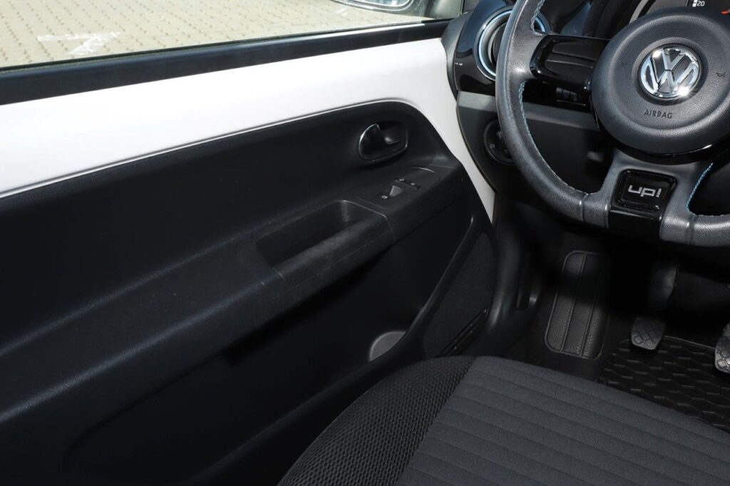 Volkswagen up! Exposé-Bild 13