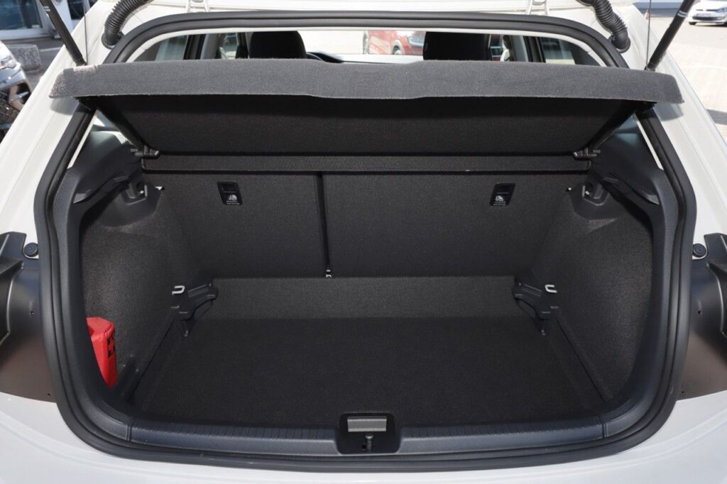 Volkswagen Polo Exposé-Bild 6