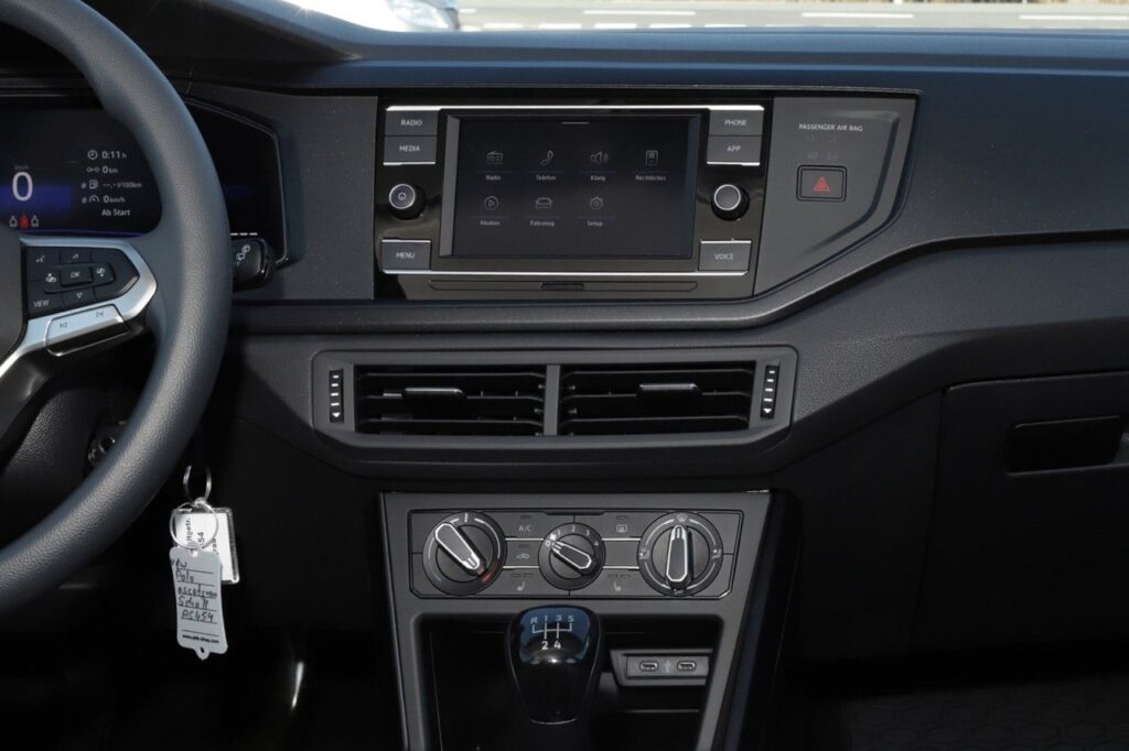 Volkswagen Polo Exposé-Bild 12