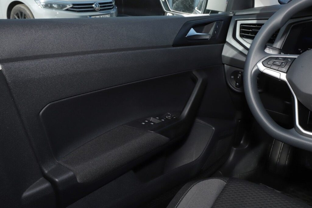 Volkswagen Polo Exposé-Bild 13