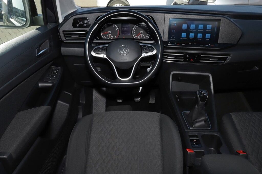 Volkswagen Caddy Maxi Exposé-Bild 11