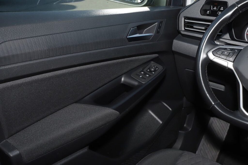 Volkswagen Caddy Maxi Exposé-Bild 13