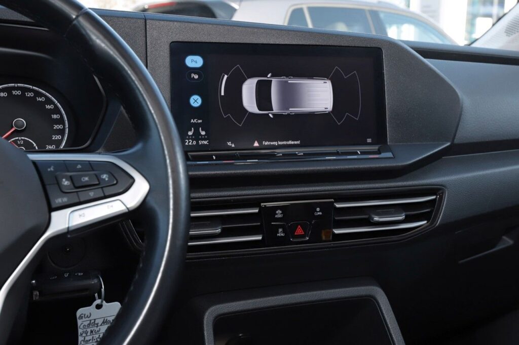 Volkswagen Caddy Maxi Exposé-Bild 15