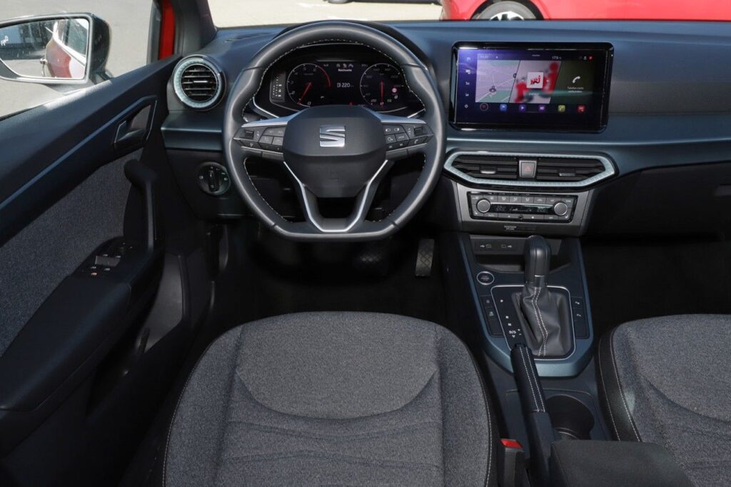 Seat Arona Exposé-Bild 11