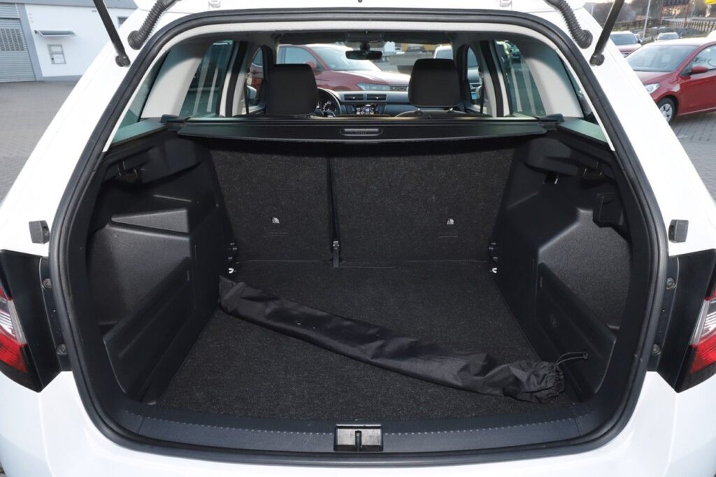 Skoda Fabia Exposé-Bild 6