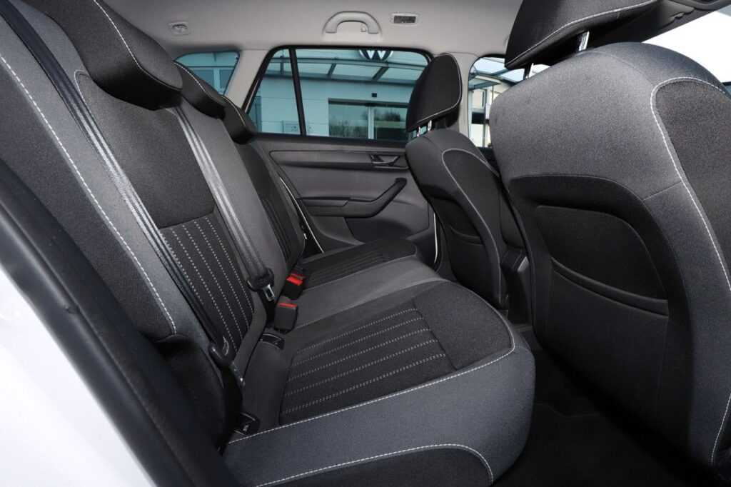 Skoda Fabia Exposé-Bild 9