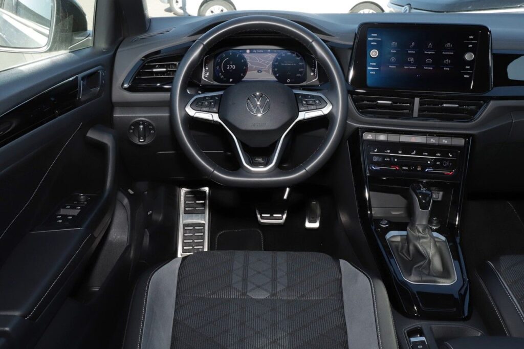 Volkswagen T-Roc Exposé-Bild 11